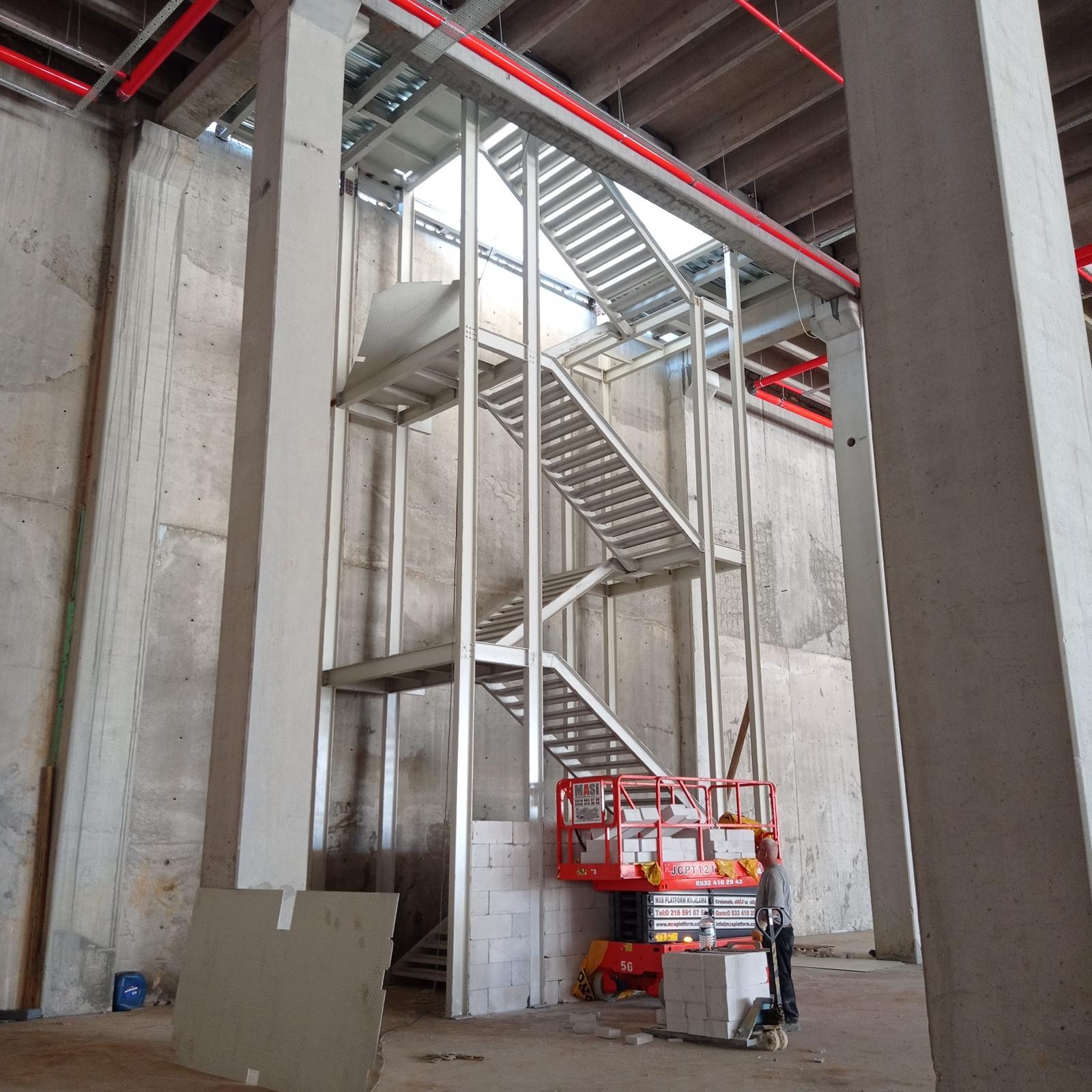 Reysaş Lojistik Çelik Merdiven Sistemleri - Görsel 1